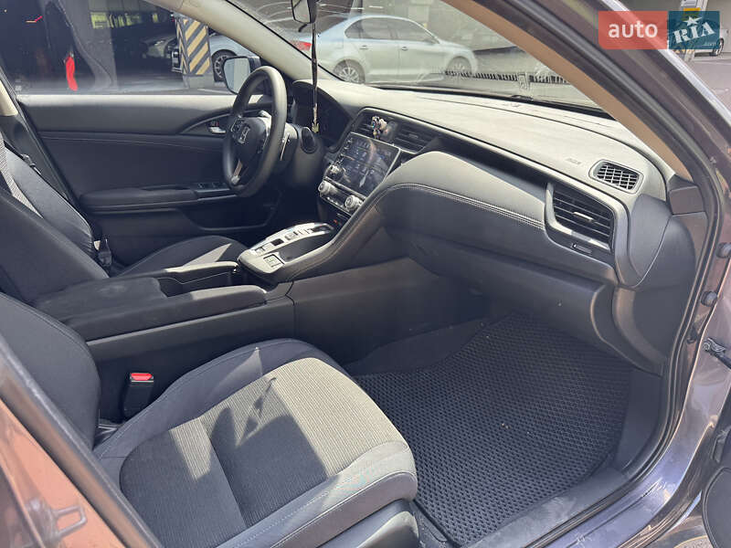 Седан Honda Insight 2022 в Киеве