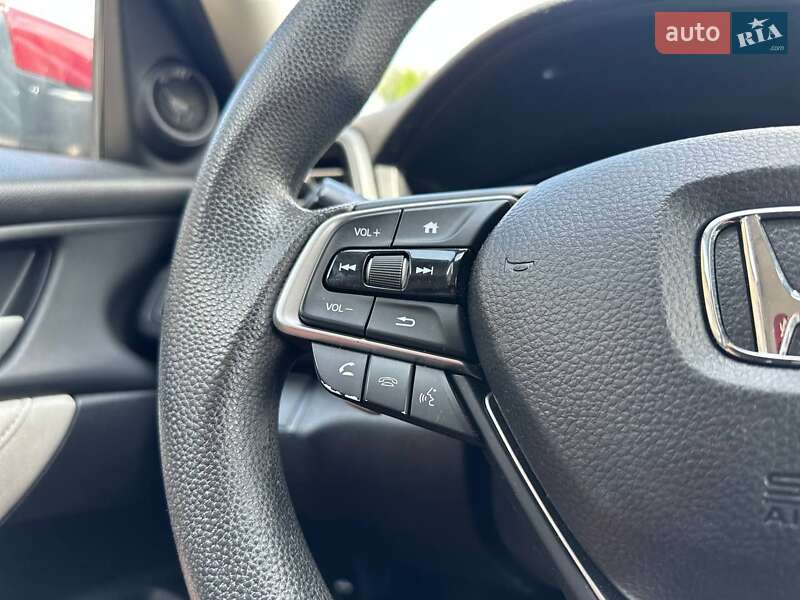 Седан Honda Insight 2018 в Луцке