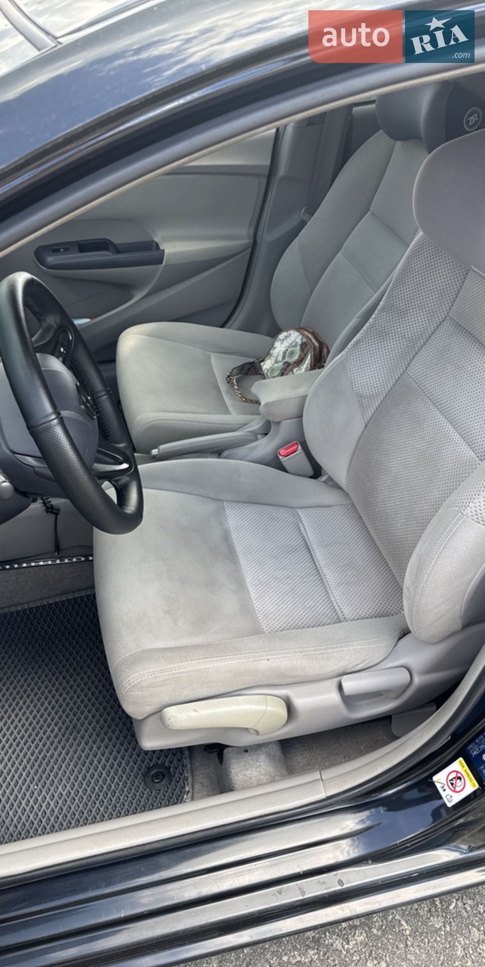 2010 Honda Insight - мініатюра 11