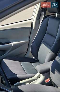 Хэтчбек Honda Insight 2010 в 
