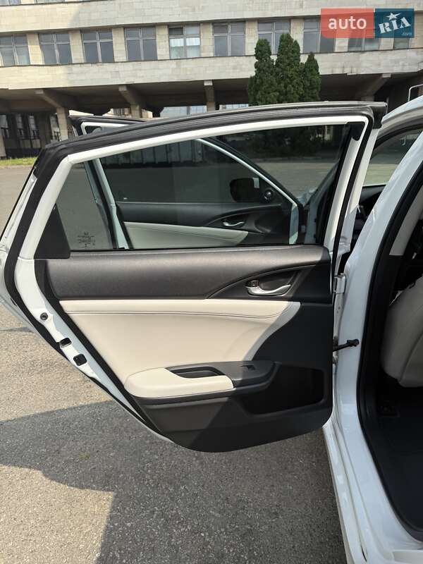 Седан Honda Insight 2020 в Киеве фото 17 Седан Honda Insight 2020 в Киеве