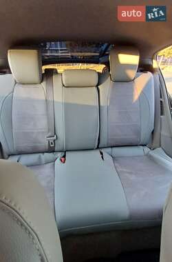 Хэтчбек Honda Insight 2011 в 