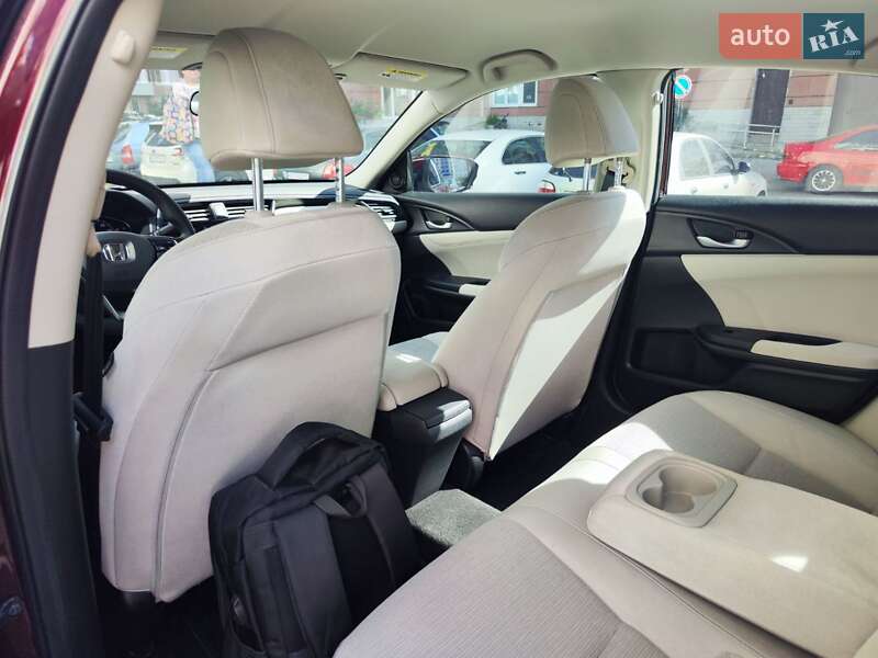 Седан Honda Insight 2018 в Киеве