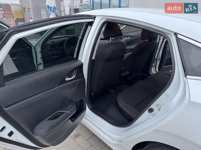 Седан Honda Insight 2020 в Киеве