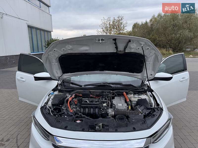 Седан Honda Insight 2020 в Киеве