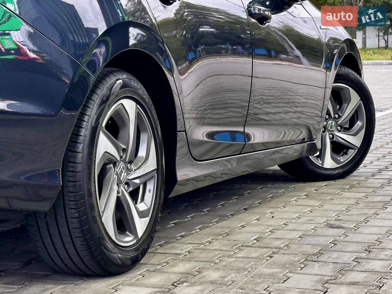 Седан Honda Insight 2019 в Одессе