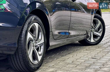 Седан Honda Insight 2019 в 