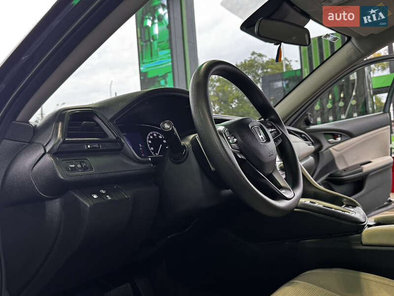 Седан Honda Insight 2019 в Одессе