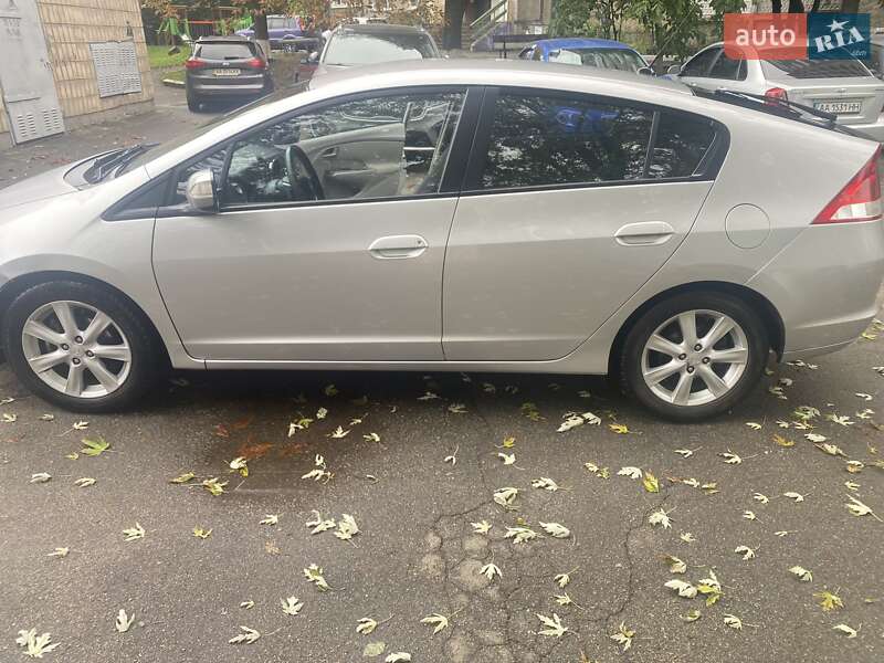 Хэтчбек Honda Insight 2011 в Киеве