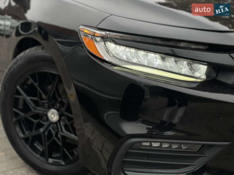 Седан Honda Insight 2019 в Днепре