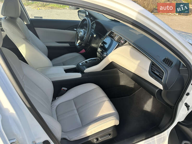 Седан Honda Insight 2018 в Киеве