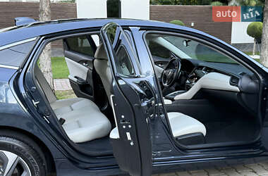 Седан Honda Insight 2018 в 