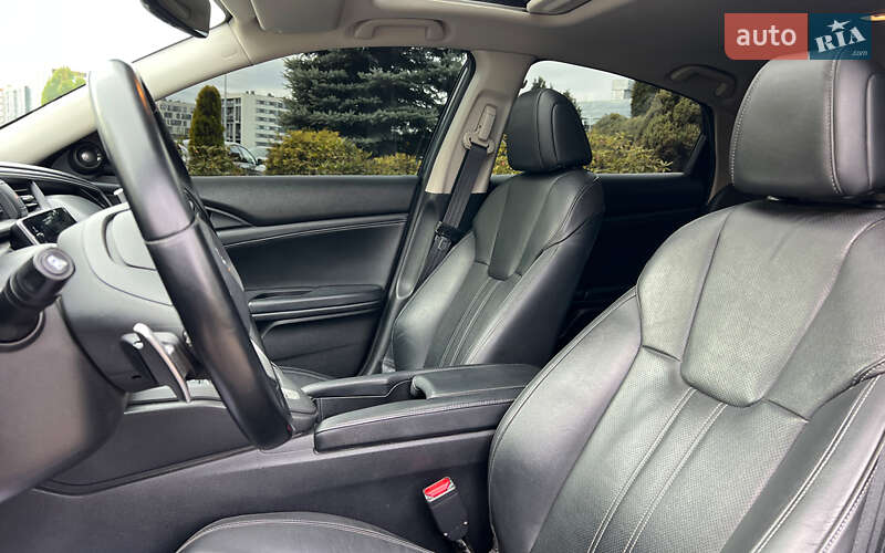 Седан Honda Insight 2019 в Львове