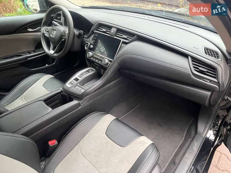 Седан Honda Insight 2019 в Киеве