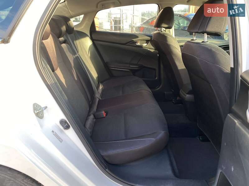 Седан Honda Insight 2018 в Львове