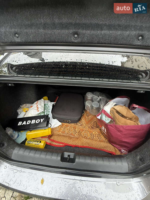 Седан Honda Insight 2021 в Львові