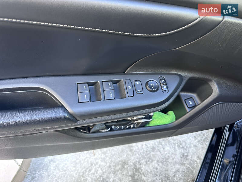 Седан Honda Insight 2020 в Києві