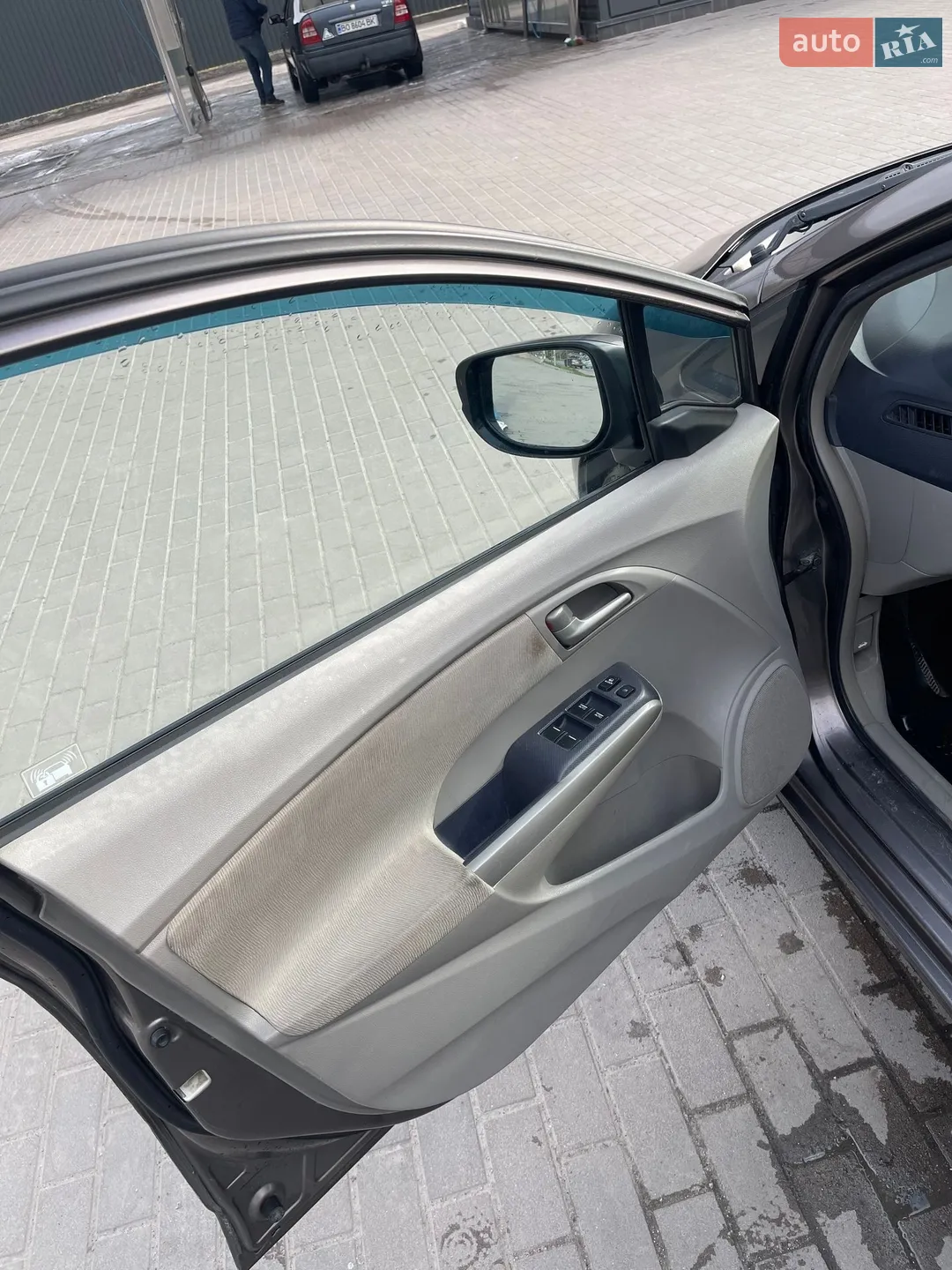 2010 Honda Insight - мініатюра 9