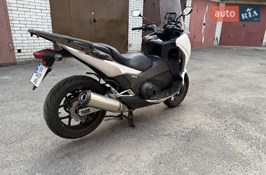 Макси-скутер Honda Integra 750 2015 в 