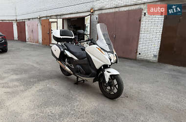 Макси-скутер Honda Integra 750 2015 в 