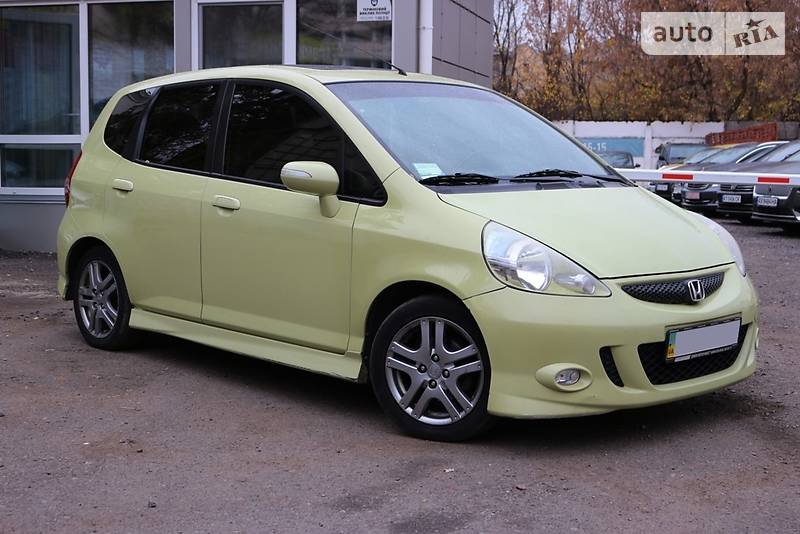 Хэтчбек Honda Jazz 2005 в Киеве