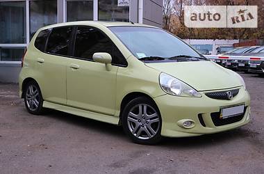 Хэтчбек Honda Jazz 2005 в Киеве