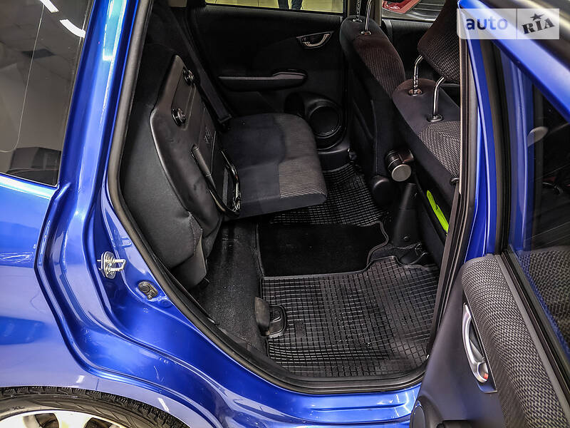 Хэтчбек Honda Jazz 2012 в Черновцах
