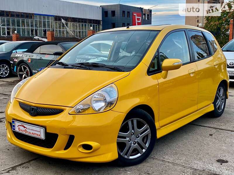 – Продам Хонда Джаз 2005 бензин хетчбек бу у Одесі