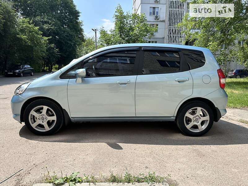 Хэтчбек Honda Jazz 2006 в Виннице