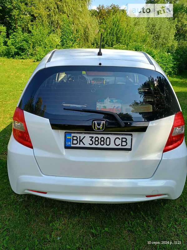 Хэтчбек Honda Jazz 2012 в Ровно фото 11 Хэтчбек Honda Jazz 2012 в Ровно