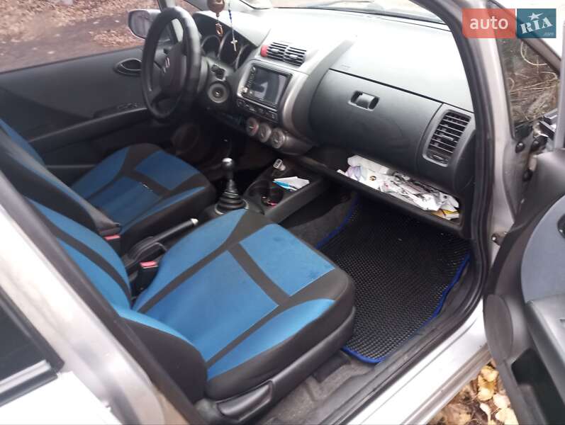 Хетчбек Honda Jazz 2006 в Полтаві