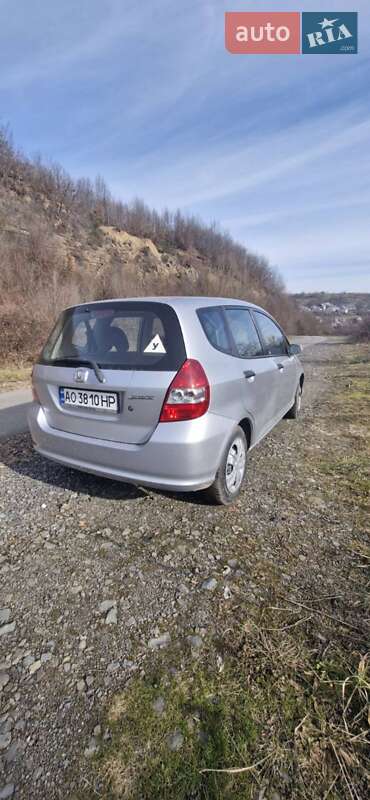 Хетчбек Honda Jazz 2002 в Ужгороді