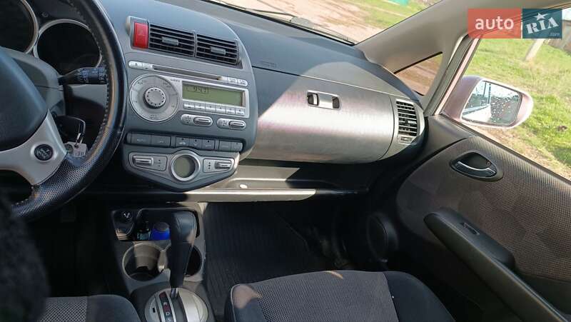 Хэтчбек Honda Jazz 2008 в Александрие