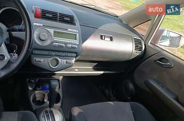 Хетчбек Honda Jazz 2008 в 