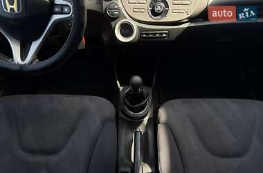 Хетчбек Honda Jazz 2010 в 
