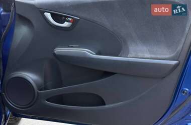 Хетчбек Honda Jazz 2010 в 