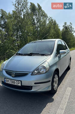 Хетчбек Honda Jazz 2005 в Романіву