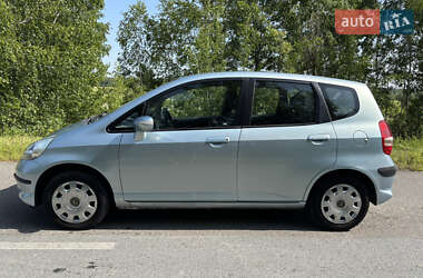Хэтчбек Honda Jazz 2005 в 