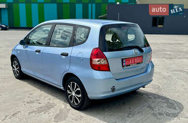 Хэтчбек Honda Jazz 2005 в 