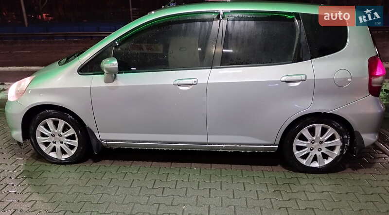 Хэтчбек Honda Jazz 2006 в Киеве фото 6 Хэтчбек Honda Jazz 2006 в Киеве