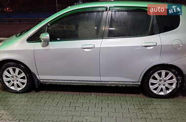 Хэтчбек Honda Jazz 2006 в 
