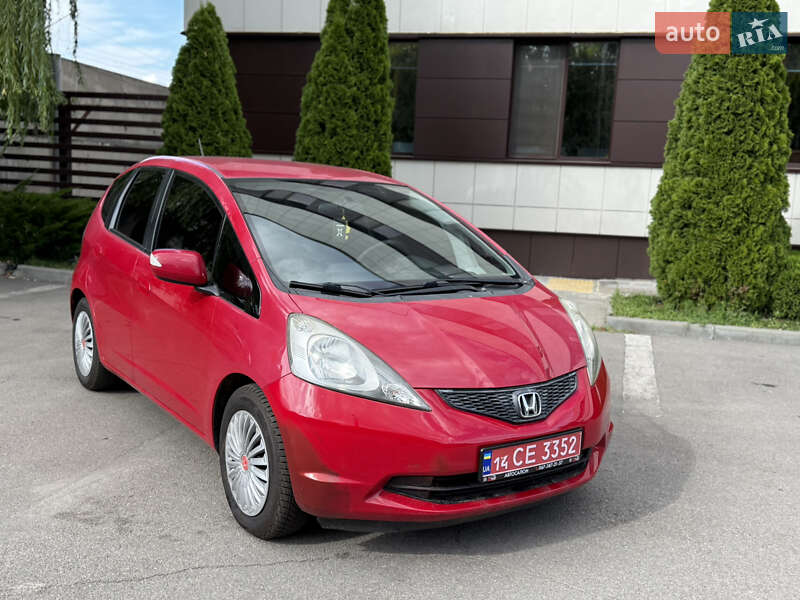 Хетчбек Honda Jazz 2010 в Дніпрі