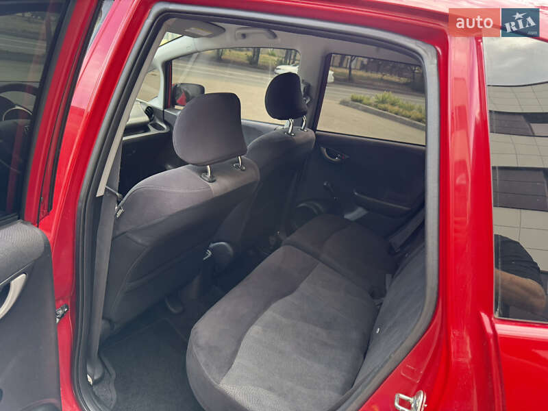 Хетчбек Honda Jazz 2010 в Дніпрі