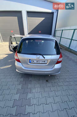 Хэтчбек Honda Jazz 2006 в 