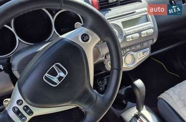 Хетчбек Honda Jazz 2005 в 