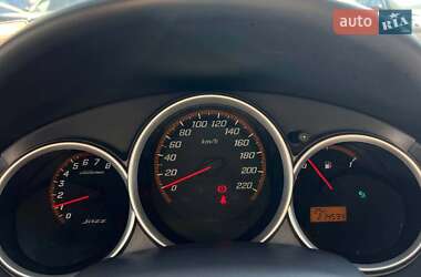 Хэтчбек Honda Jazz 2005 в 