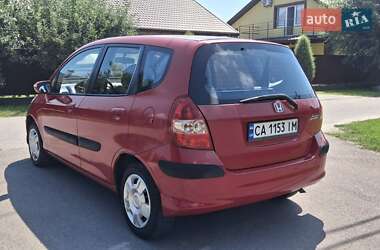 Хэтчбек Honda Jazz 2005 в 