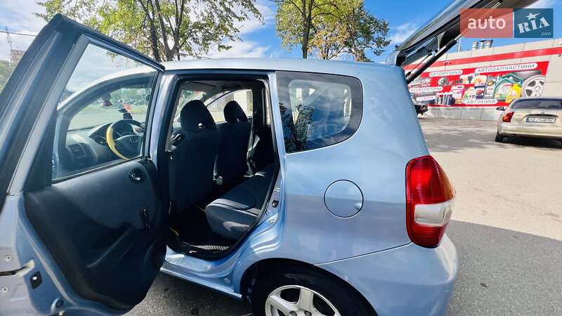 Хэтчбек Honda Jazz 2004 в Кривом Роге