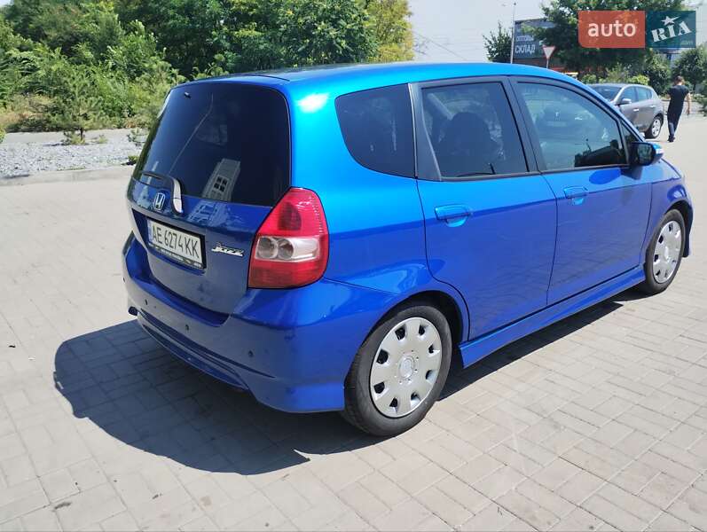 Хэтчбек Honda Jazz 2006 в Днепре