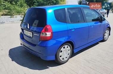 Хэтчбек Honda Jazz 2006 в 